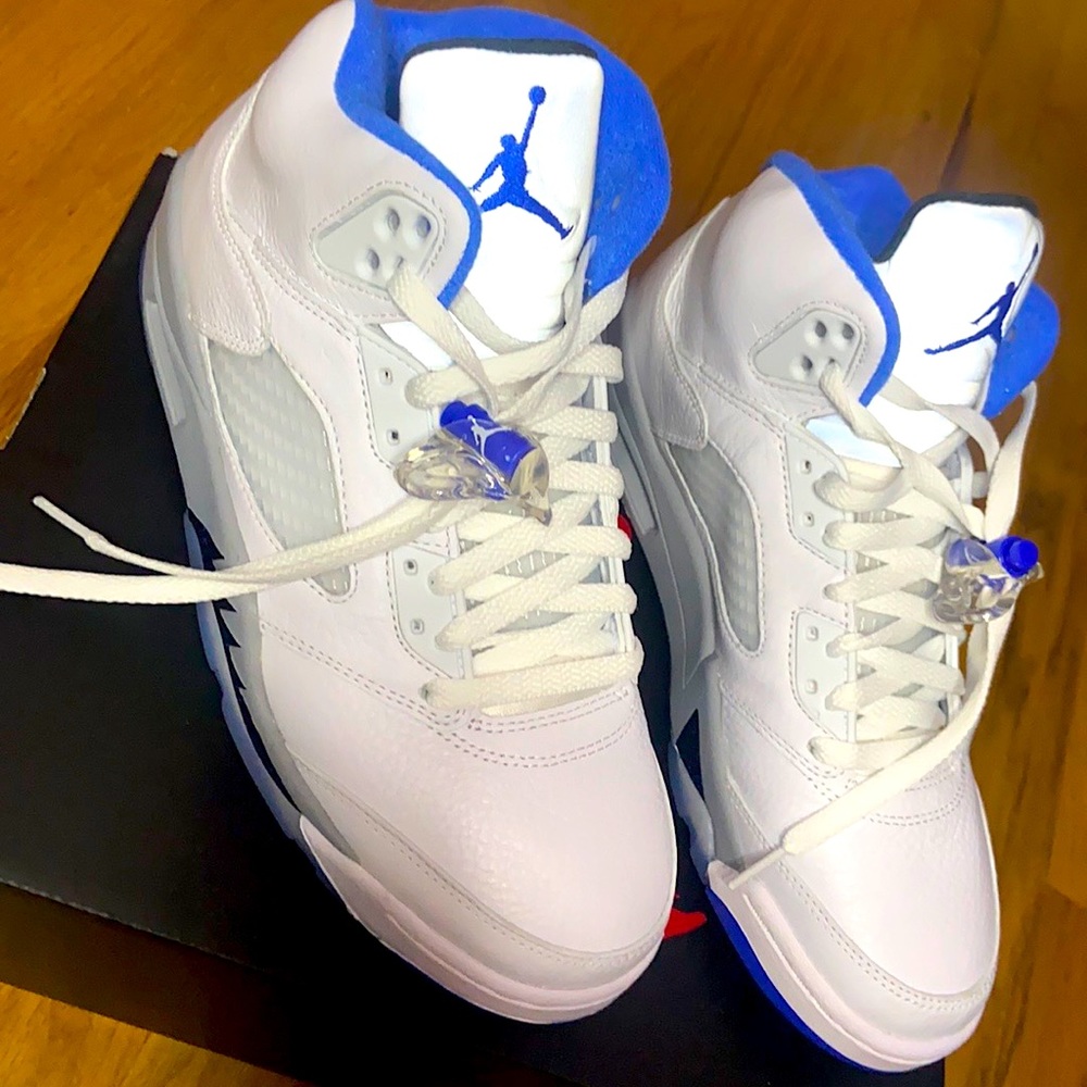 Jordan 5 Retro ‘Stealth 2.0’ 🤍💙 2021